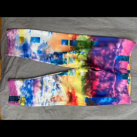 Axom beach scene crop leggings - Picture 2 of 4